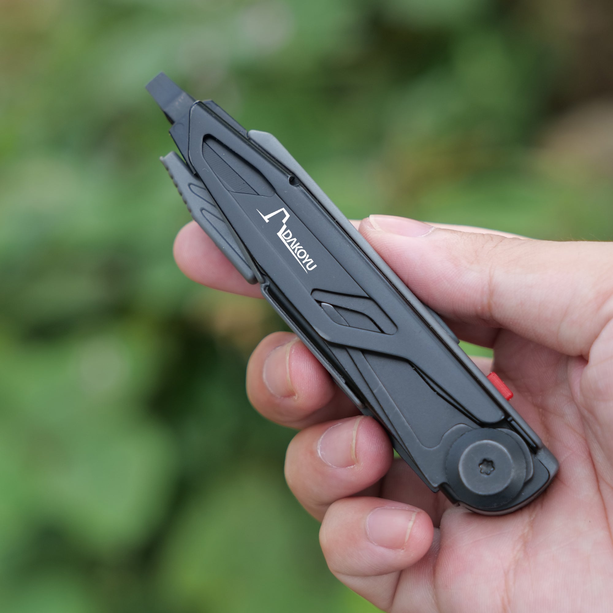 DAKOYU R1™ Light Source Multi-Tool with Straight Blade (New Version)
