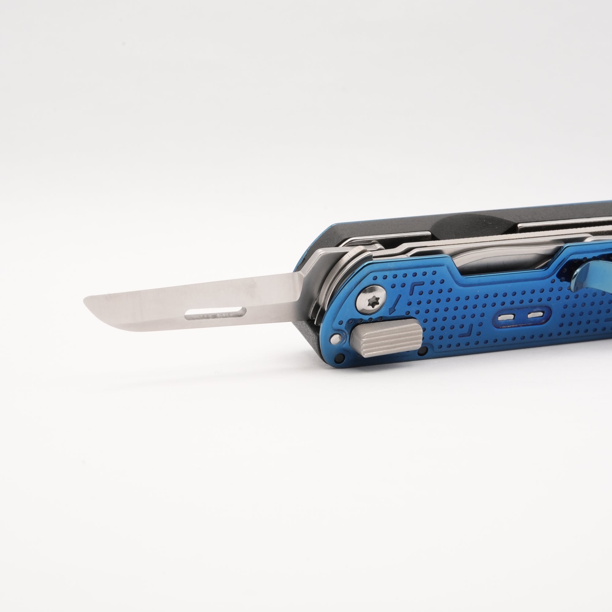 D4 Multitool